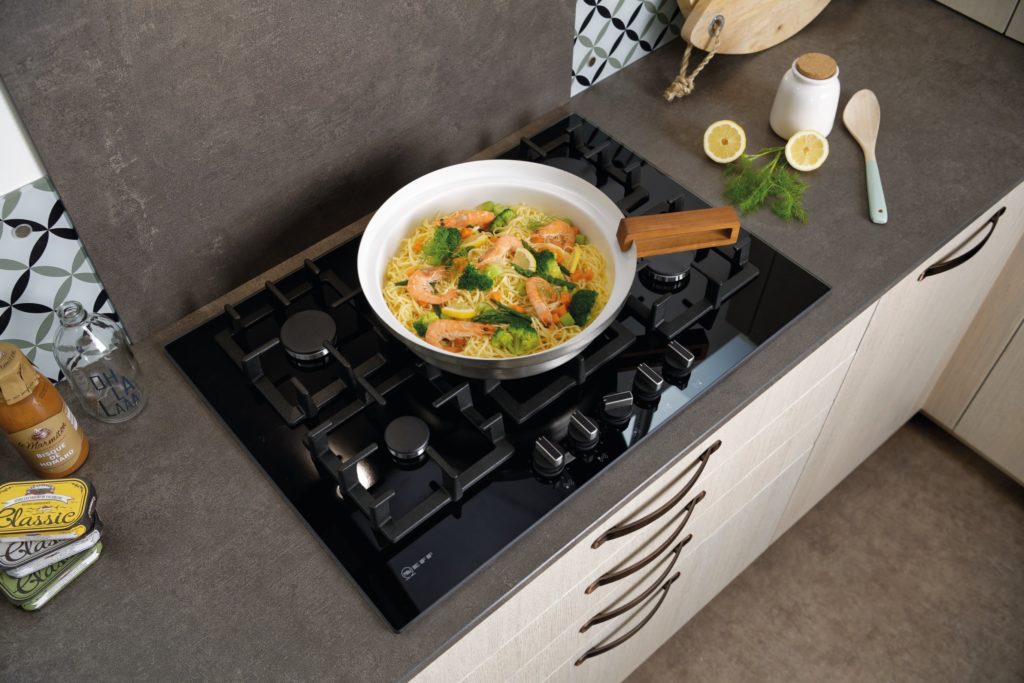 image pour illustrer les plaques de cuisson qui sont un élément obligatoire pour une cuisine pour une location meublée