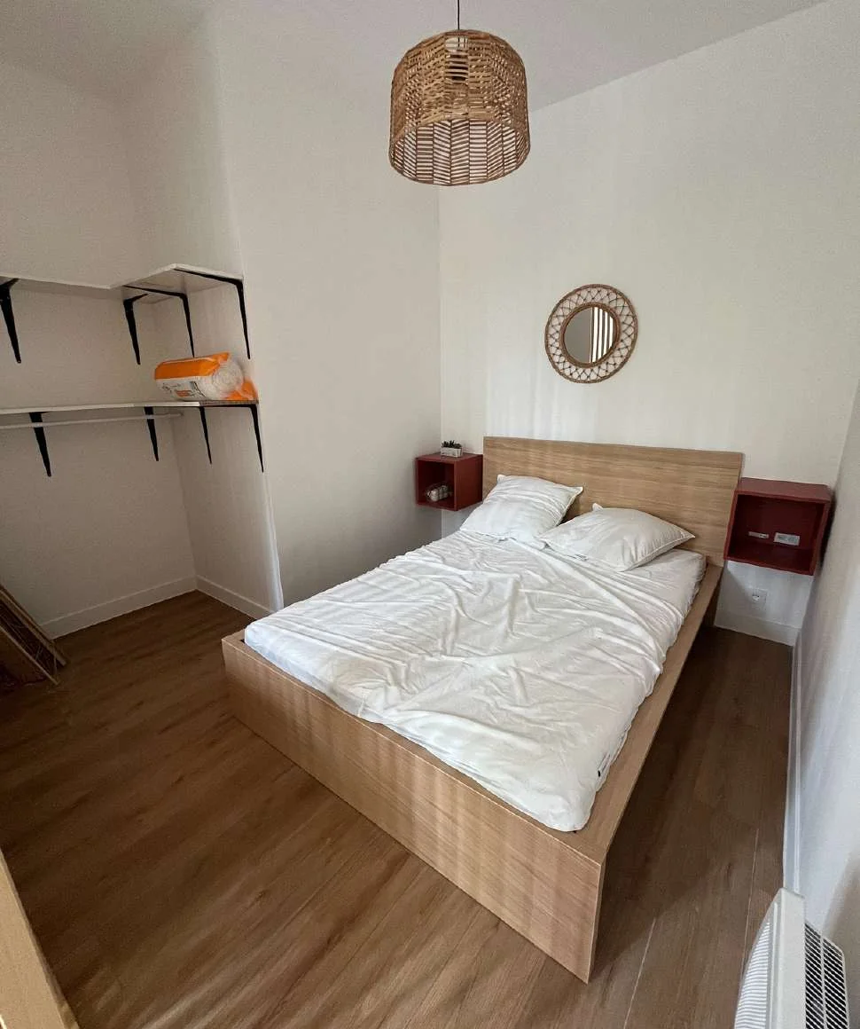 Photo finale — chambre du grand studio